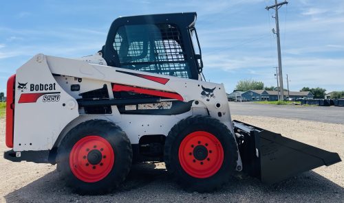 2019 Bobcat S550 Skid Loader 3,035 Hours Kubota Diesel Engine New Bucket Heat, No A/C Joystick & Foot Controls Standard Flow Good Tires $28,995